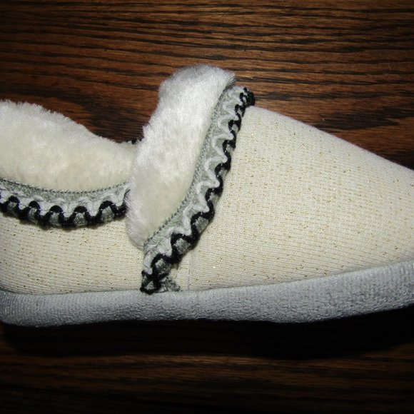 Bearpaw little girls winter white glittery faux fur lined slippers size S 11-12 - Picture 2 of 4